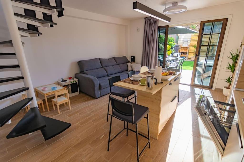Relaxing Garden Los Cristianos Con Jacuzzi Y Barbacoa アロナ エクステリア 写真