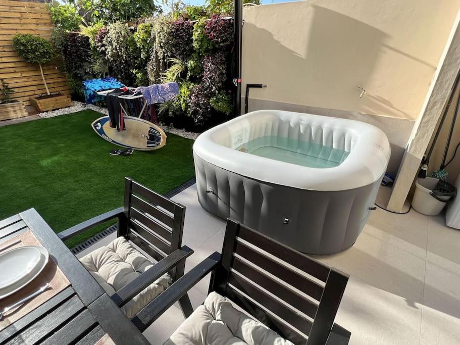 Relaxing Garden Los Cristianos Con Jacuzzi Y Barbacoa アロナ エクステリア 写真